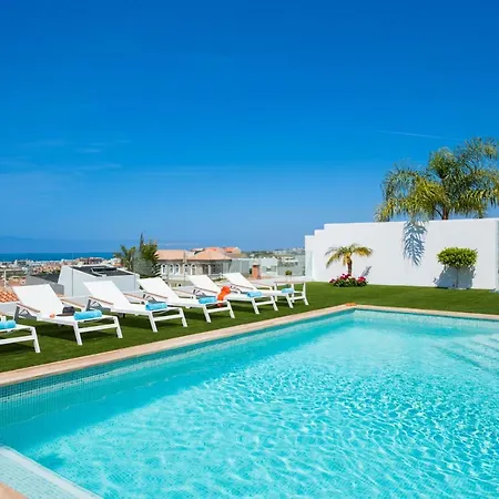 빌라 Valentina Ocean View Heated Pool 아데제