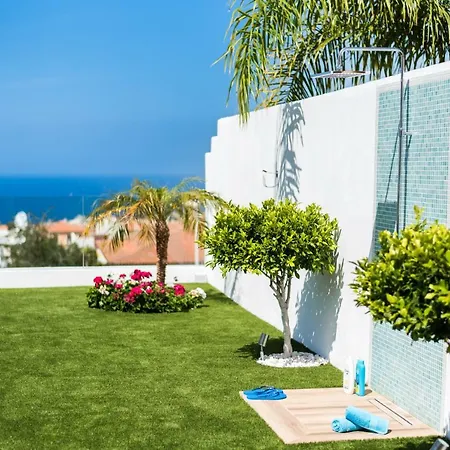Valentina Ocean View Heated Pool 빌라