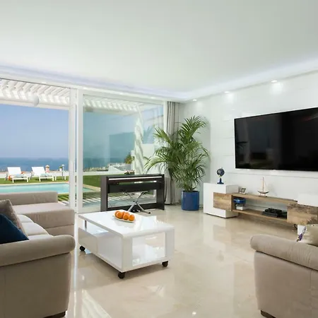 Valentina Ocean View Heated Pool Villa