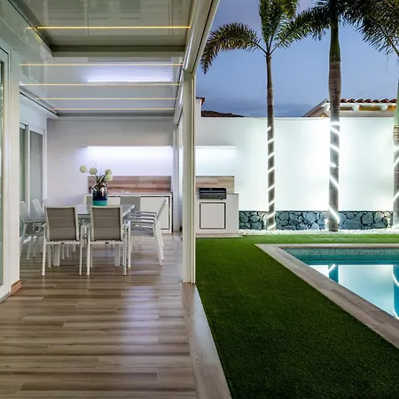 Valentina Ocean View Heated Pool וילה
